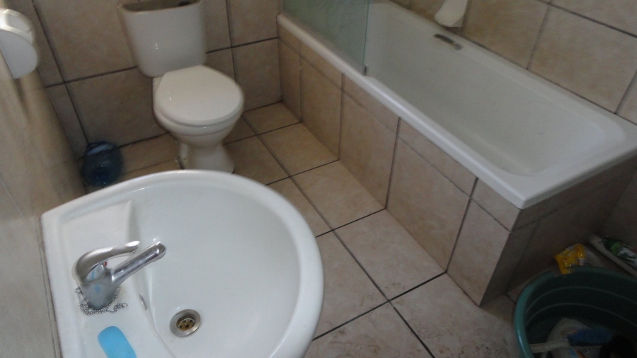 2 Bedroom Property for Sale in Potchefstroom North West